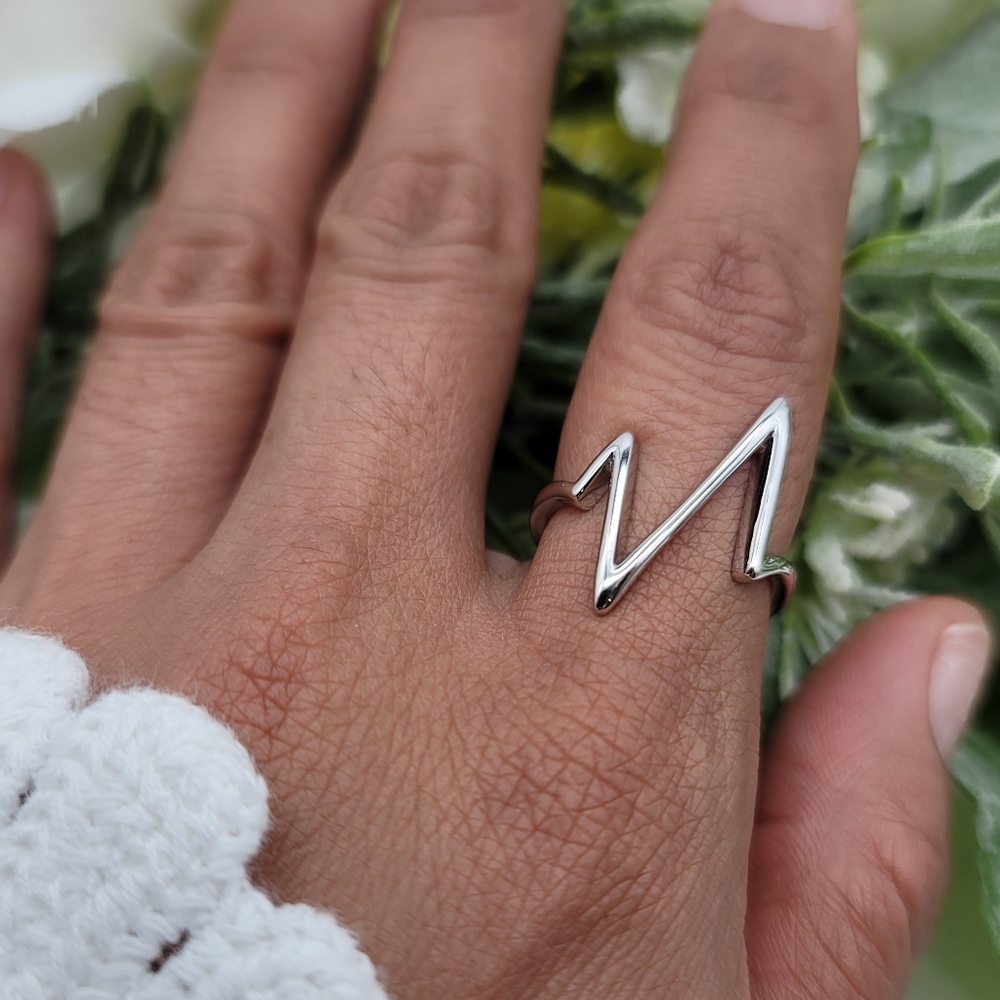 ❤️ HEARTBEAT RING - Picture 7 of 9